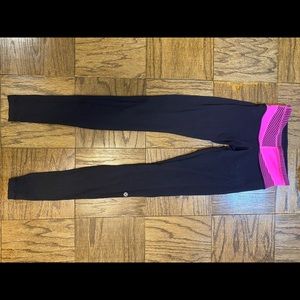 Lululemon reversible leggings // size 2 // perfect condition